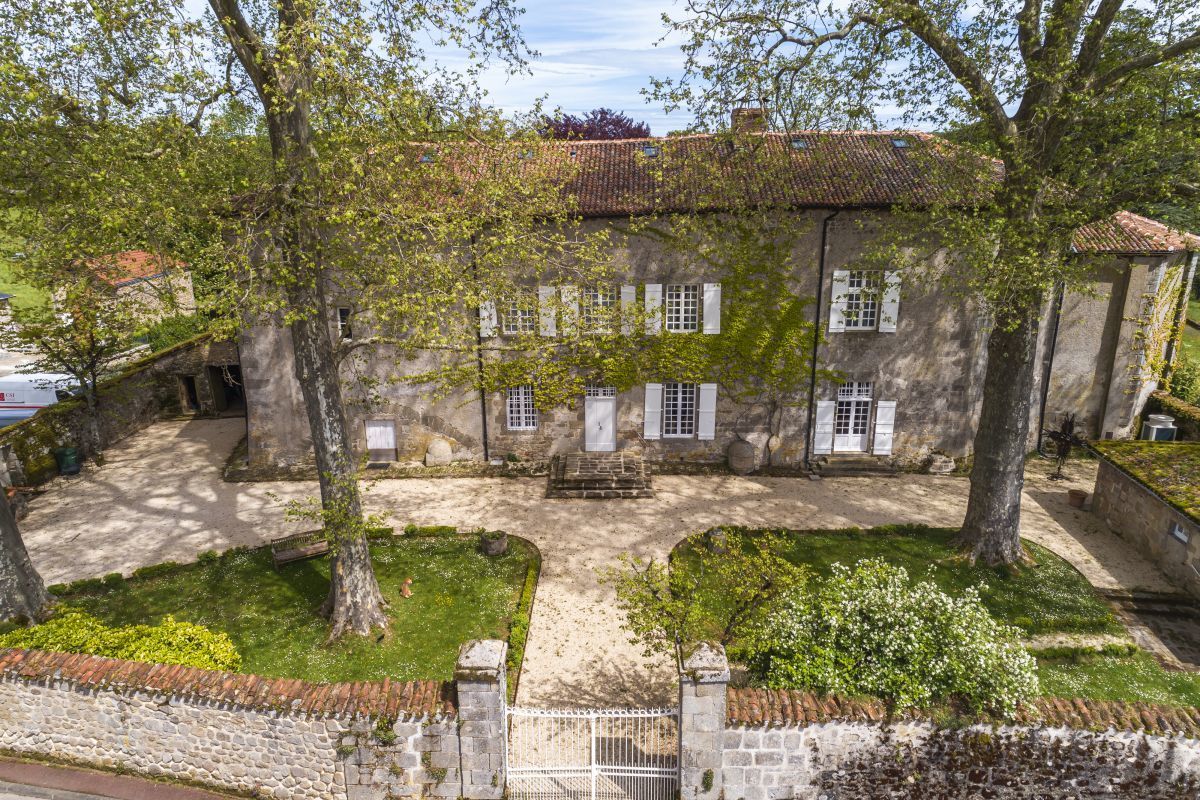 Le Clos Colombier - Exterior