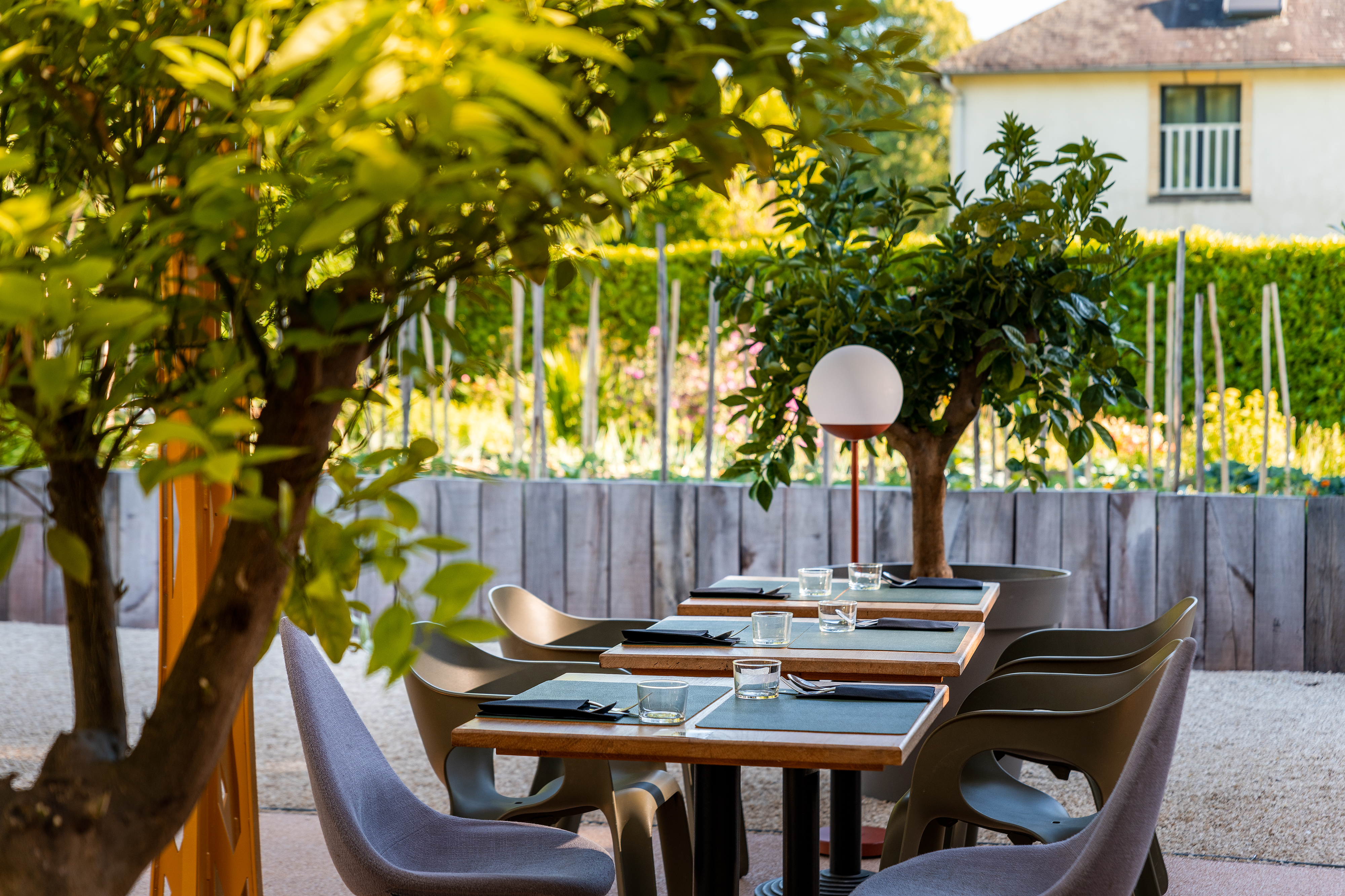 La Chapelle Saint Martin, Open air dining